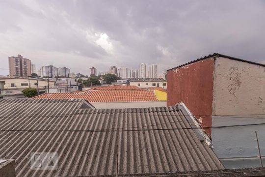 Vista Quarto 1 de casa à venda com 4 quartos, 357m² em Vila Nova Manchester, São Paulo