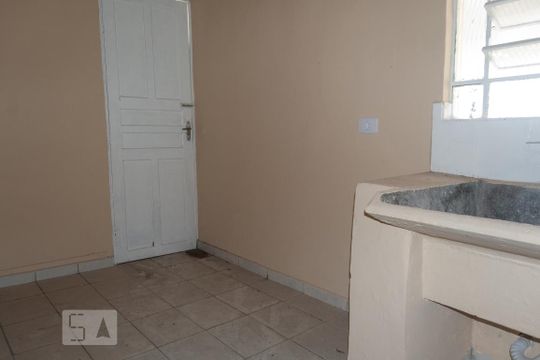 Área de Serviço de casa para alugar com 1 quarto, 75m² em Chácara Califórnia, São Paulo