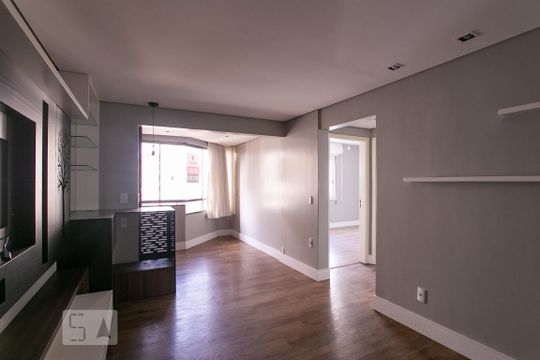 Apartamento à venda com 2 quartos, 66m² em Cavalhada, Porto Alegre