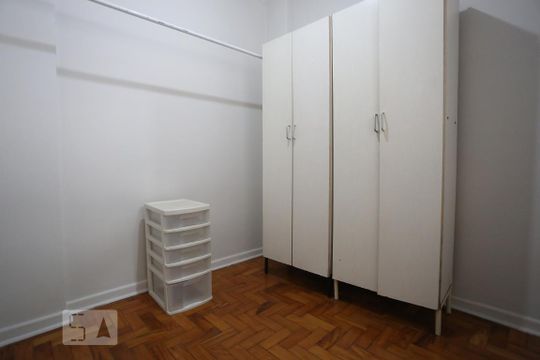 Quarto de Serviço de apartamento para alugar com 3 quartos, 60m² em Jaguaré, São Paulo