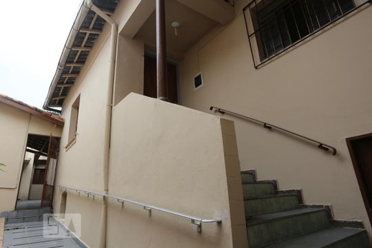 Entrada Social de casa à venda com 5 quartos, 144m² em Jardim Bonfiglioli, São Paulo