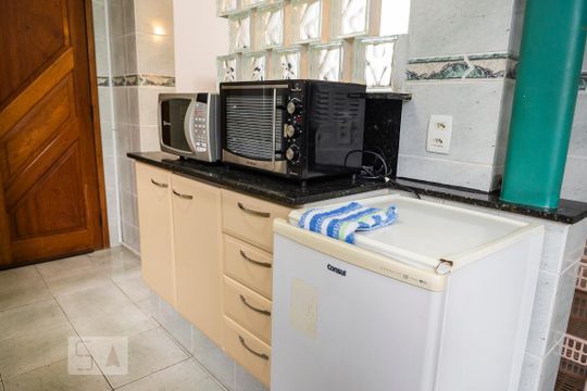 Cozinha de apartamento à venda com 2 quartos, 77m² em Copacabana, Rio de Janeiro