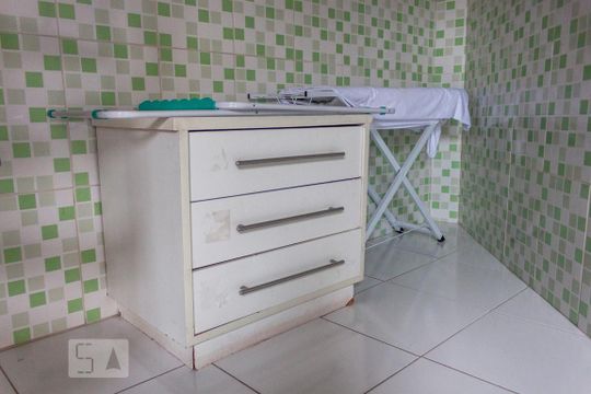 Casa à venda com 3 quartos, 357m² em Vila Sabrina, São Paulo