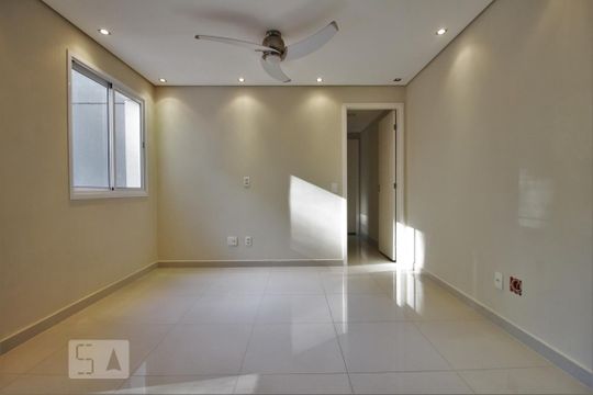 Sala de apartamento para alugar com 2 quartos, 80m² em Vila Andrade, São Paulo