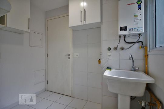 Área de Serviço de apartamento para alugar com 2 quartos, 80m² em Vila Andrade, São Paulo