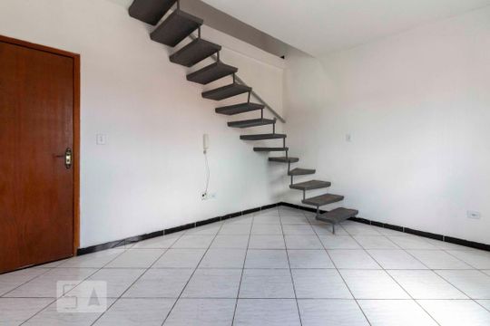 Sala de casa para alugar com 3 quartos, 140m² em Parque Cruzeiro do Sul, São Paulo