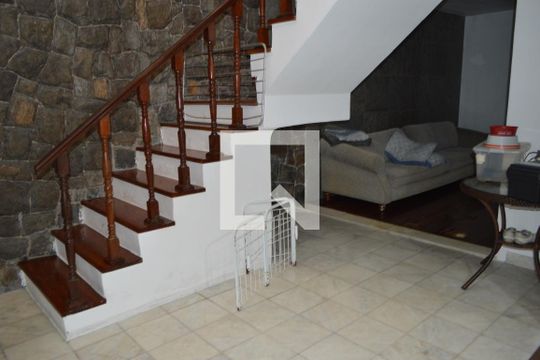 Sala de casa para alugar com 6 quartos, 650m² em Anil, Rio de Janeiro
