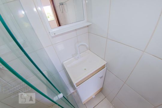 Banheiro suíte de apartamento para alugar com 2 quartos, 55m² em Ingleses do Rio Vermelho, Florianópolis