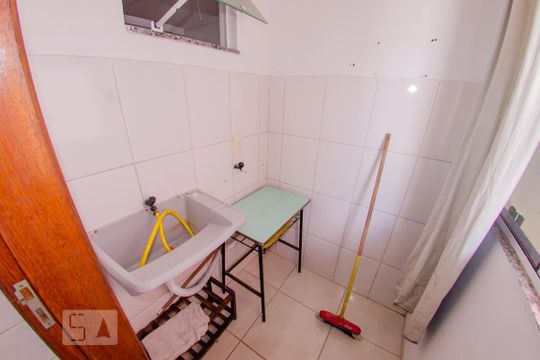 Área de serviço de apartamento para alugar com 2 quartos, 55m² em Ingleses do Rio Vermelho, Florianópolis