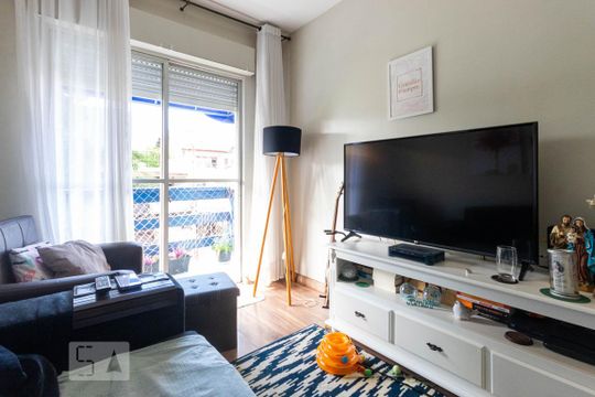 Sala de Estar de apartamento à venda com 2 quartos, 70m² em Bela Vista, Porto Alegre