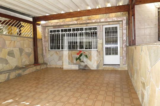 Garagem de casa para alugar com 3 quartos, 160m² em Vila Arcádia, São Paulo