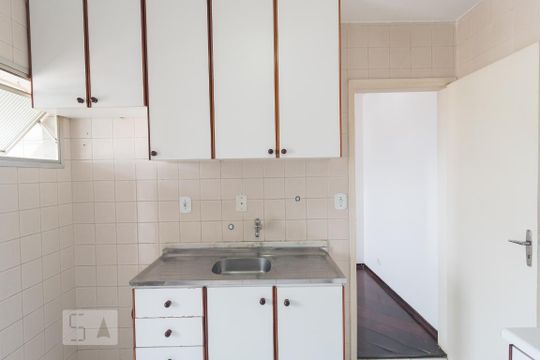 Cozinha de apartamento à venda com 2 quartos, 65m² em Vila Guarani (Z Sul), São Paulo