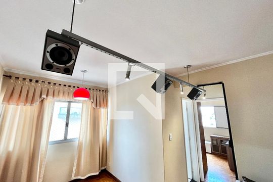 Sala de apartamento à venda com 2 quartos, 70m² em Vila Pauliceia, São Paulo