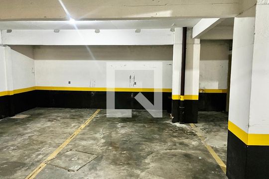 Garagem de apartamento à venda com 2 quartos, 70m² em Vila Pauliceia, São Paulo