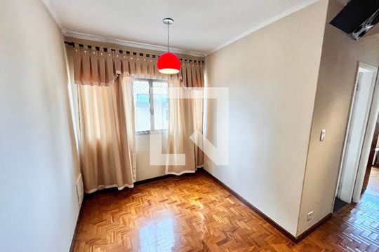 Sala de apartamento à venda com 2 quartos, 70m² em Vila Pauliceia, São Paulo