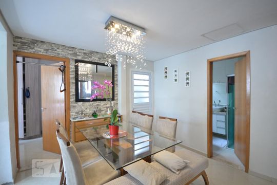 Sala de casa à venda com 3 quartos, 180m² em Ipiranga, São Paulo