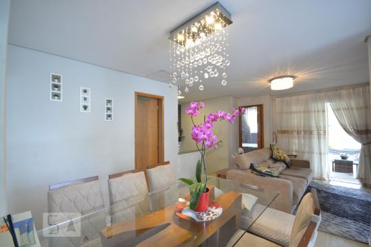 Sala de casa à venda com 3 quartos, 180m² em Ipiranga, São Paulo
