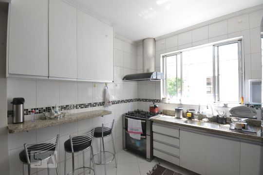 Cozinha de casa à venda com 3 quartos, 180m² em Ipiranga, São Paulo