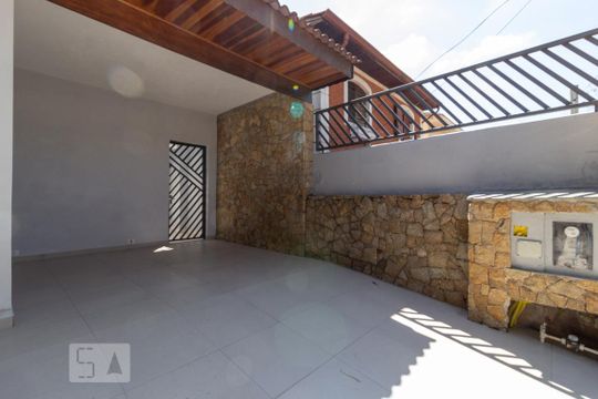 Garagem de casa para alugar com 2 quartos, 120m² em Jardim Trussardi, São Paulo
