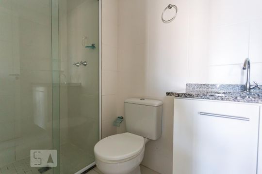 Banheiro de apartamento para alugar com 2 quartos, 60m² em Jardim Esmeralda, São Paulo