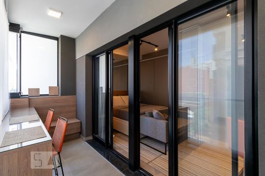Varanda de kitnet/studio à venda com 1 quarto, 34m² em Pinheiros, São Paulo