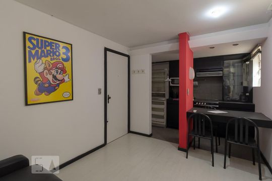 Sala de kitnet/studio à venda com 1 quarto, 30m² em Petrópolis, Porto Alegre