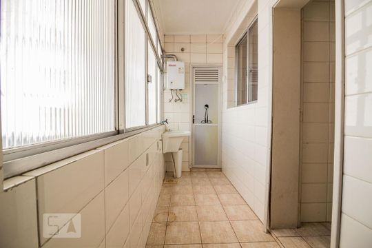 Detalhe da area de serviço de apartamento à venda com 3 quartos, 100m² em Santana, Porto Alegre