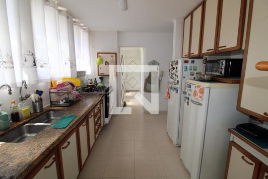 Cozinha de apartamento à venda com 5 quartos, 180m² em Vila Andrade, São Paulo