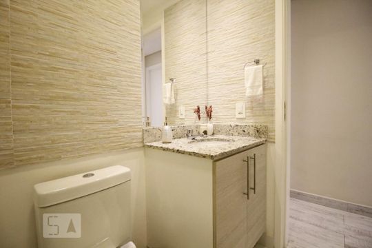 Banheiro de apartamento à venda com 3 quartos, 81m² em Vila Isa, São Paulo