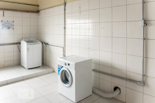 Lavanderia Coletiva de kitnet/studio para alugar com 1 quarto, 15m² em Vila Marieta, São Paulo