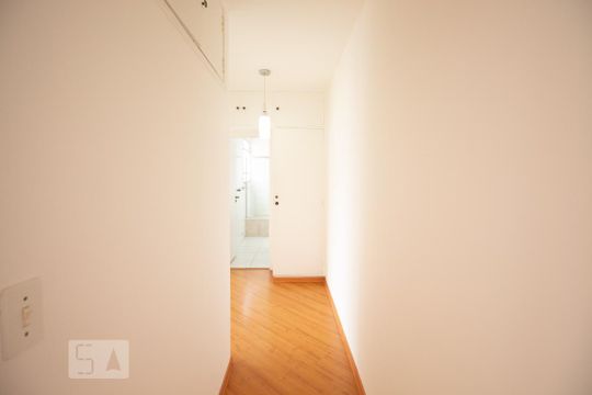 Corredor de apartamento à venda com 2 quartos, 86m² em Vila Clementino, São Paulo