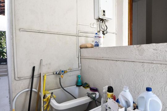 Casa à venda com 3 quartos, 240m² em Jardim das Bandeiras, São Paulo