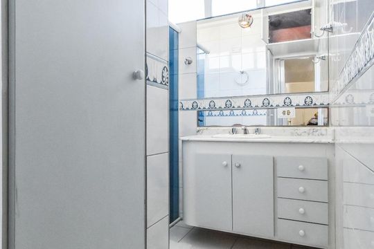 Banheiro de apartamento para alugar com 2 quartos, 70m² em Paraíso, São Paulo