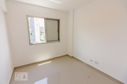 Quarto 02 de apartamento para alugar com 3 quartos, 70m² em Vila Pompéia, São Paulo