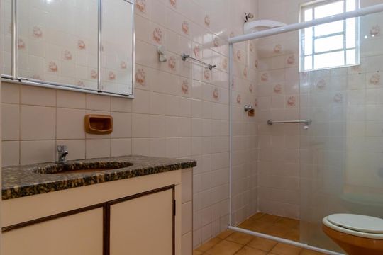 Banheiro de casa à venda com 3 quartos, 100m² em Chácara da Barra, Campinas