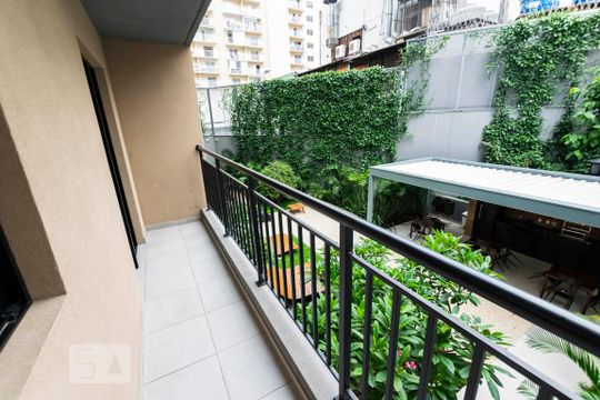 Varanda de kitnet/studio à venda com 1 quarto, 28m² em Liberdade, São Paulo
