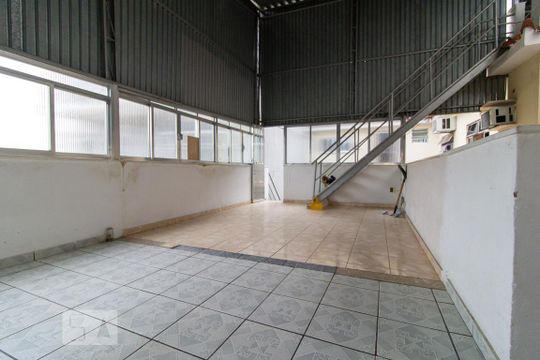 Hall do Terraço de casa à venda com 6 quartos, 200m² em Braz de Pina, Rio de Janeiro
