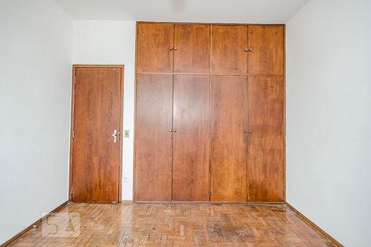 Suíte de apartamento à venda com 3 quartos, 90m² em Coracao de Jesus, Belo Horizonte