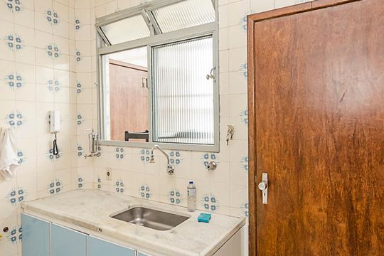 Cozinha de apartamento à venda com 3 quartos, 90m² em Coracao de Jesus, Belo Horizonte