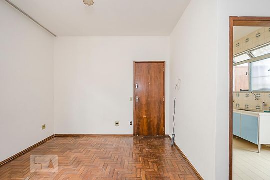 Sala de apartamento à venda com 3 quartos, 90m² em Coracao de Jesus, Belo Horizonte