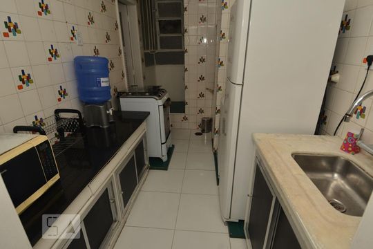 Cozinha de apartamento para alugar com 1 quarto, 50m² em Flamengo, Rio de Janeiro