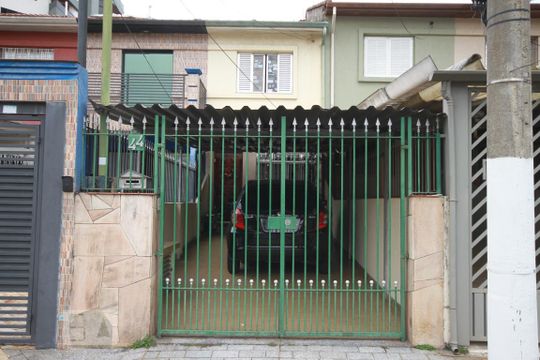 Fachada de casa à venda com 2 quartos, 110m² em Bosque da Saúde, São Paulo