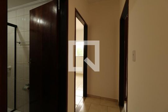 Corredor de apartamento à venda com 2 quartos, 55m² em Santa Teresinha, Santo André