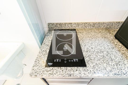 Cozinha de apartamento para alugar com 1 quarto, 42m² em Vila Mascote, São Paulo