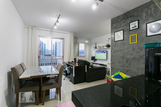 Apartamento à venda com 3 quartos, 60m² em Vila Carrão, São Paulo