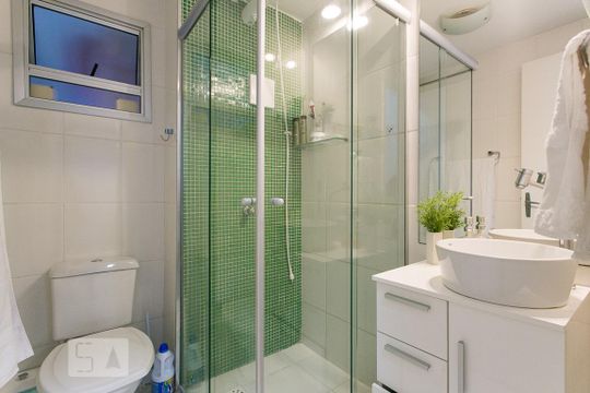 Banheiro de apartamento à venda com 3 quartos, 60m² em Vila Carrão, São Paulo