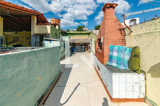 Área comum de casa à venda com 1 quarto, 570m² em Bonfim, Belo Horizonte