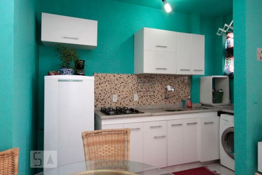 Cozinha de apartamento para alugar com 1 quarto, 40m² em Consolação, São Paulo