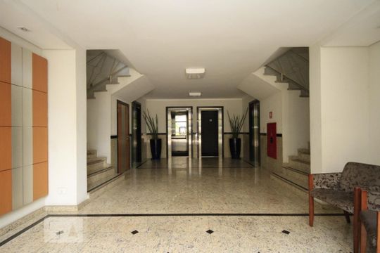 Hall Social de apartamento para alugar com 1 quarto, 40m² em Consolação, São Paulo