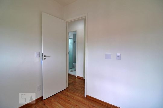 Quarto 1 de apartamento para alugar com 2 quartos, 40m² em Paraíso do Morumbi, São Paulo